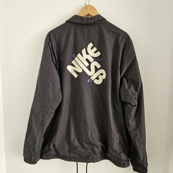 Nike Other - Vintagr Nike SB Windbreaker Jacket Nike Shield Large